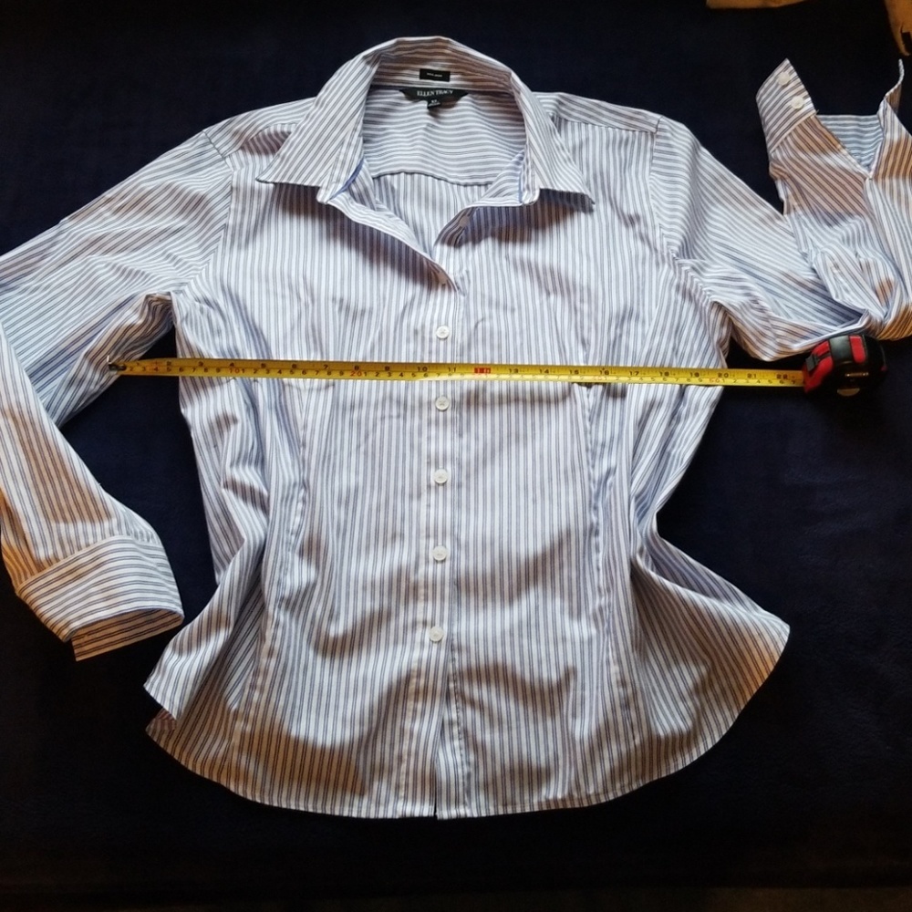 Ellen Tracy French cut shirt